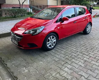 Opel Corsa – samochód kategorii Ekonomiczny na wynajem w Turcji ✓ Depozyt 50 USD ✓ Ubezpieczenie: OC, CDW, Od Kradzieży, Młody.