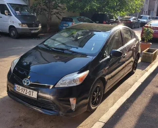 Wypożyczalnia Toyota Prius w Tbilisi, Gruzja ✓ Nr 7185. ✓ Skrzynia Automatyczna ✓ Opinii: 2.