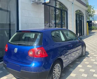 Wynajem samochodu Volkswagen Golf 5 nr 7262 (Manualna) na lotnisku w Tiranie, z silnikiem 2,0l. Diesel ➤ Bezpośrednio od Erind w Albanii.