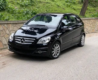 Wypożyczalnia Mercedes-Benz B-Class w Durres, Albania ✓ Nr 7300. ✓ Skrzynia Automatyczna ✓ Opinii: 6.