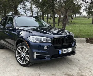 Wynajem samochodu BMW X5 nr 7265 (Automatyczna) w Tbilisi, z silnikiem 3,0l. Benzyna ➤ Bezpośrednio od Nikoloz w Gruzji.