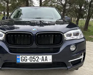 BMW X5 – samochód kategorii Premium, Crossover na wynajem w Gruzji ✓ Depozyt 500 GEL ✓ Ubezpieczenie: OC, CDW, SCDW, FDW, Pasażerowie, Od Kradzieży.