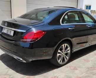 Wypożyczalnia Mercedes-Benz C-Class w Dubaju, ZEA ✓ Nr 7207. ✓ Skrzynia Automatyczna ✓ Opinii: 0.