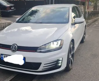 Wynajem samochodu Volkswagen Golf 7 nr 7085 (Automatyczna) w Tiranie, z silnikiem 1,8l. Benzyna ➤ Bezpośrednio od Klodian w Albanii.