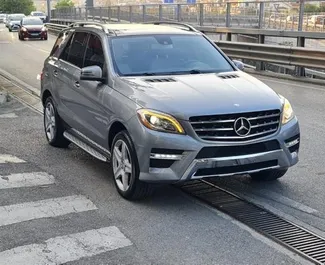 Wypożyczalnia Mercedes-Benz ML350 w Tiranie, Albania ✓ Nr 7196. ✓ Skrzynia Automatyczna ✓ Opinii: 0.