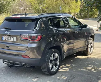 Jeep Compass – samochód kategorii Komfort, Crossover na wynajem w Gruzji ✓ Depozyt 150 GEL ✓ Ubezpieczenie: OC, CDW, Pasażerowie, Od Kradzieży.