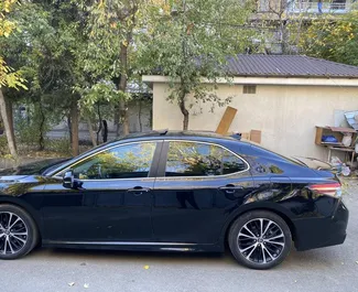 Toyota Camry – samochód kategorii Komfort, Premium na wynajem w Gruzji ✓ Depozyt 200 GEL ✓ Ubezpieczenie: OC.