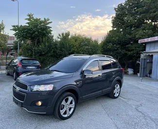 Wypożyczalnia Chevrolet Captiva w Tiranie, Albania ✓ Nr 7335. ✓ Skrzynia Automatyczna ✓ Opinii: 0.