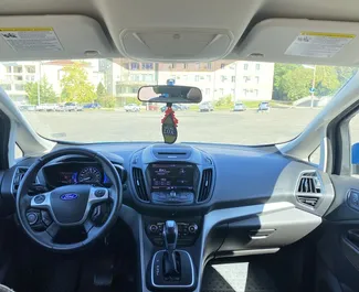 Ford C-Max 2012 – wynajem od właścicieli w Kutaisi (Gruzja).