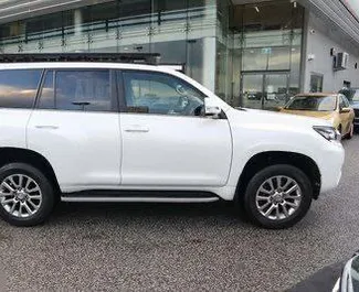 Wynajem samochodu Toyota Land Cruiser Prado nr 7322 (Automatyczna) w Tbilisi, z silnikiem 3,0l. Diesel ➤ Bezpośrednio od Davit w Gruzji.