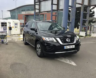 Wynajmij Nissan Pathfinder 2020 w Gruzji. Paliwo: Benzyna. Moc: 243 KM ➤ Koszt od 201 GEL za dobę.