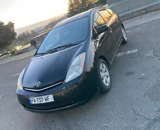 Wypożyczalnia Toyota Prius w Kutaisi, Gruzja ✓ Nr 7772. ✓ Skrzynia Automatyczna ✓ Opinii: 1.