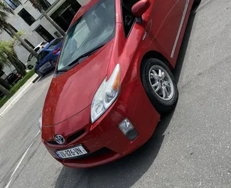 Wypożyczalnia Toyota Prius w Kutaisi, Gruzja ✓ Nr 7745. ✓ Skrzynia Automatyczna ✓ Opinii: 1.