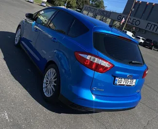 Ford C-Max 2012 do wynajęcia w Kutaisi. Limit przebiegu nieograniczony.