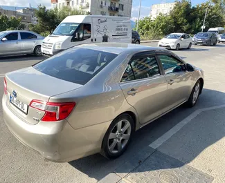 Silnik Benzyna 1,6 l – Wynajmij Toyota Camry w Tbilisi.