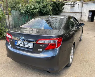 Silnik Benzyna 1,6 l – Wynajmij Toyota Camry w Tbilisi.