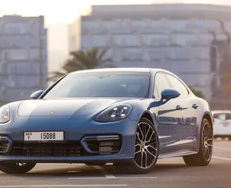 Wypożyczalnia Porsche Panamera w Dubaju, ZEA ✓ Nr 4951. ✓ Skrzynia Automatyczna ✓ Opinii: 0.