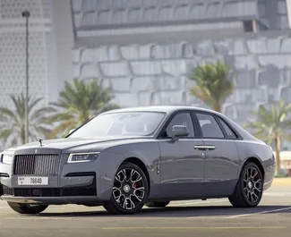 Wypożyczalnia Rolls-Royce Ghost 2 w Dubaju, ZEA ✓ Nr 8002. ✓ Skrzynia Automatyczna ✓ Opinii: 0.