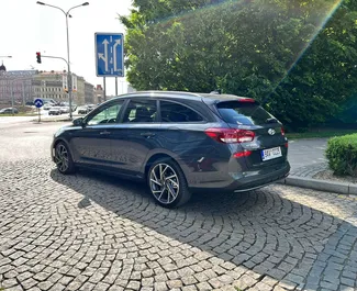 Wynajem samochodu Hyundai i30 Combi nr 8148 (Automatyczna) w Pradze, z silnikiem 1,5l. Benzyna ➤ Bezpośrednio od Sergey in Czechia.