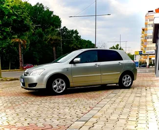 Wynajmij Toyota Corolla 2009 w Albanii. Paliwo: Diesel. Moc: 100 KM ➤ Koszt od 26 EUR za dobę.