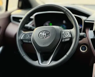 Toyota Corolla Cross – samochód kategorii Ekonomiczny, Komfort, Crossover na wynajem w ZEA ✓ Bez Depozytu ✓ Ubezpieczenie: OC, FDW, Młody.