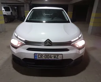 Wynajem samochodu Citroen C4 X nr 8393 (Automatyczna) na lotnisku w Tbilisi, z silnikiem 1,2l. Benzyna ➤ Bezpośrednio od Shota w Gruzji.