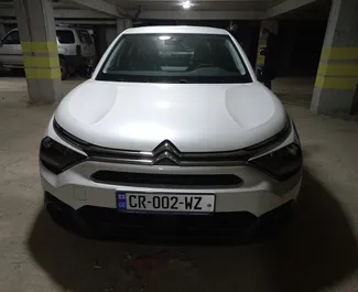 Silnik Benzyna 1,2 l – Wynajmij Citroen C4 X na lotnisku w Tbilisi.