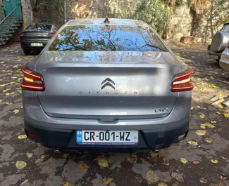 Silnik Benzyna 1,2 l – Wynajmij Citroen C4 X na lotnisku w Tbilisi.