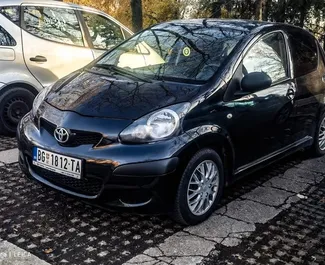 Wypożyczalnia Toyota Aygo na lotnisku w Belgradzie, Serbia ✓ Nr 8367. ✓ Skrzynia Automatyczna ✓ Opinii: 3.