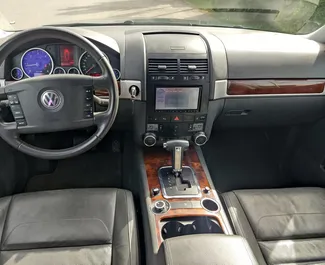 Volkswagen Touareg – samochód kategorii Komfort, Premium, SUV na wynajem w Albanii ✓ Depozyt 100 EUR ✓ Ubezpieczenie: OC, CDW, SCDW, FDW, Od Kradzieży.