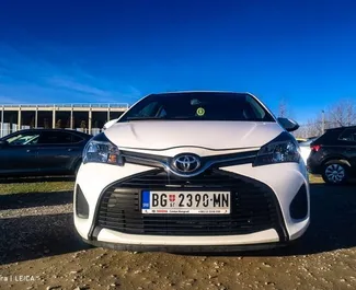 Wynajem samochodu Toyota Yaris nr 8447 (Manualna) na lotnisku w Belgradzie, z silnikiem 1,0l. Benzyna ➤ Bezpośrednio od Suzana w Serbii.