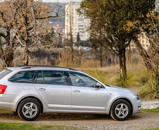 Skoda Octavia Combi – samochód kategorii Komfort na wynajem w Czarnogórze ✓ Depozyt 200 EUR ✓ Ubezpieczenie: OC, CDW, SCDW, FDW, Od Kradzieży, Zagranica, Młody, Bez Depozytu.