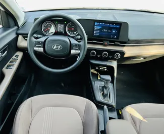 Hyundai Accent 2024 – wynajem od właścicieli w Dubaju (ZEA).