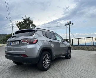 Jeep Compass – samochód kategorii Komfort, Crossover na wynajem w Gruzji ✓ Bez Depozytu ✓ Ubezpieczenie: OC, FDW, Pasażerowie, Od Kradzieży.