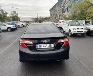 Silnik Benzyna 2,5 l – Wynajmij Toyota Camry na lotnisku w Tbilisi.