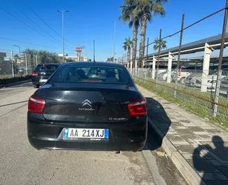 Citroen C-Elysee 2018 do wynajęcia w Tiranie. Limit przebiegu nieograniczony.