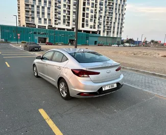 Wynajmij Hyundai Elantra w Dubaj ZEA