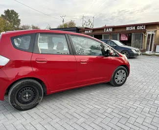 Wynajem samochodu Honda Jazz nr 8384 (Automatyczna) w Tiranie, z silnikiem 1,4l. Benzyna ➤ Bezpośrednio od Erand w Albanii.