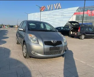 Wynajem samochodu Toyota Yaris nr 8683 (Manualna) w Tiranie, z silnikiem 1,0l. Benzyna ➤ Bezpośrednio od Erjet w Albanii.