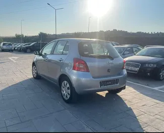 Wynajmij Toyota Yaris 2006 w Albanii. Paliwo: Benzyna. Moc: 69 KM ➤ Koszt od 15 EUR za dobę.