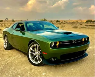 Wypożyczalnia Dodge Challenger w Dubaju, ZEA ✓ Nr 8561. ✓ Skrzynia Automatyczna ✓ Opinii: 1.