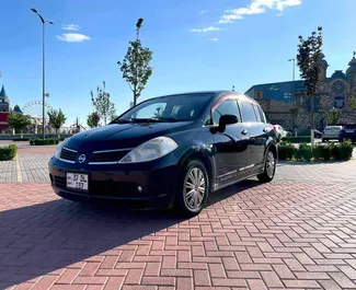 Wypożyczalnia Nissan Tiida w Erewaniu, Armenia ✓ Nr 9108. ✓ Skrzynia Automatyczna ✓ Opinii: 1.