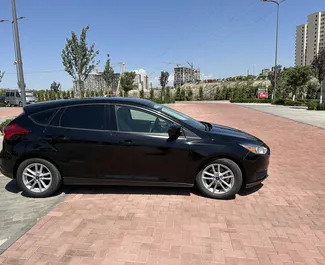 Silnik Benzyna 2,0 l – Wynajmij Ford Focus w Erewaniu.