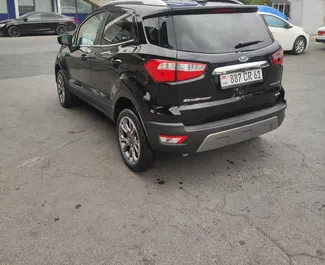 Wnętrze Ford Eco Sport do wynajęcia w Armenii. Doskonały samochód 5-osobowy. ✓ Skrzynia Automatyczna.