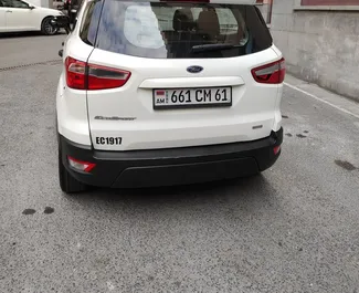 Wnętrze Ford Eco Sport do wynajęcia w Armenii. Doskonały samochód 5-osobowy. ✓ Skrzynia Automatyczna.