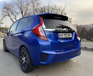 Honda Fit 2015 – wynajem od właścicieli w Tbilisi (Gruzja).