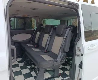 Silnik Benzyna 2,2 l – Wynajmij Ford Tourneo Custom w Tiranie.