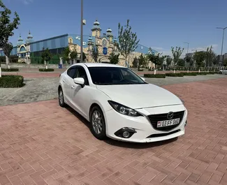 Wynajmij Mazda 3 2016 w Armenii. Paliwo: Benzyna. Moc: 155 KM ➤ Koszt od 53 USD za dobę.