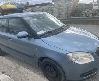 Wynajem samochodu Skoda Fabia nr 9321 (Manualna) na lotnisku w Tiranie, z silnikiem 1,2l. Benzyna ➤ Bezpośrednio od Romeo w Albanii.