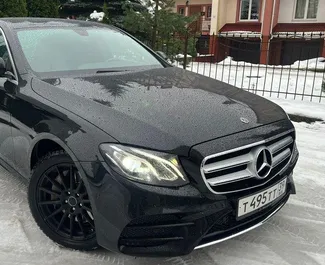 Wypożyczalnia Mercedes-Benz E200 w Kaliningradzie, Rosja ✓ Nr 8977. ✓ Skrzynia Automatyczna ✓ Opinii: 0.